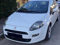 Weiß Gebraucht 2012 Fiat Punto Evo Kleinwagen | 3.990 € (Etwas zu teuer)