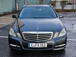 Grau Gebraucht 2012 Mercedes E220 Avantgarde Limousine | 10.500 € (Superpreis)