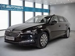 Schwarz Gebraucht 2022 Skoda Superb Style Kombi | 24.810 € (Fairer Preis)