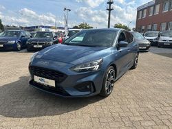 Blau Gebraucht 2019 Ford Focus ST-Line Limousine | 8.980 € (Guter Preis)
