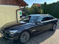 Grau Gebraucht 2013 BMW 730L Limousine | 15.800 € (Fairer Preis)