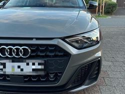 Grau Gebraucht 2020 Audi A1 Sportback Black Edition Kleinwagen | 22.500 € (Fairer Preis)