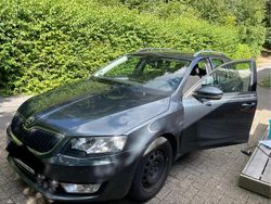 Grau Gebraucht 2015 Skoda Octavia GreenLine Kombi | 7.500 € (Guter Preis)