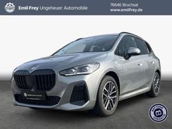 Skyscraper grau metallic Neu 2025 BMW 230e Active Tourer Performance Van / Kleinbus | 55.590 € (Etwas zu teuer)