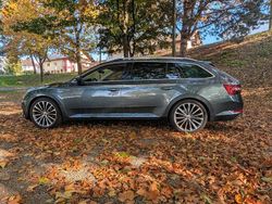 Grau Gebraucht 2018 Skoda Superb LAURIN & KLEMENT Kombi | 17.300 € (Fairer Preis)