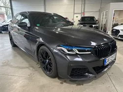 Grau Gebraucht 2021 BMW 530 M Sport Kombi | 38.490 € (Etwas zu teuer)