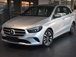 Silber Gebraucht 2022 Mercedes B200 Progressive Van / Kleinbus | 27.990 € (Fairer Preis)