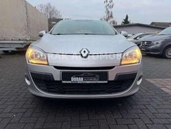 Grau Gebraucht 2012 Renault Mégane GrandTour Expression Kombi | 3.300 € (Teuer)