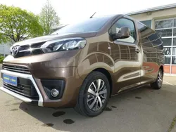 Braun Gebraucht 2023 Toyota Proace Verso Team Kombi | 49.890 €