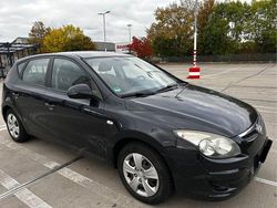 Schwarz Gebraucht 2009 Hyundai i30 Edition+ Limousine | 3.100 € (Fairer Preis)