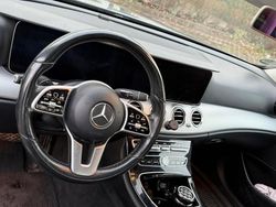 Braun Gebraucht 2018 Mercedes E220 Limousine | 16.800 €