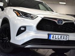Platinum white pearl Gebraucht 2025 Toyota Highlander Luxury SUV | 64.770 € (Fairer Preis)