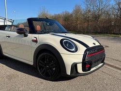 Weiß Gebraucht 2021 Mini John Cooper Works Kleinwagen | 28.500 € (Teuer)