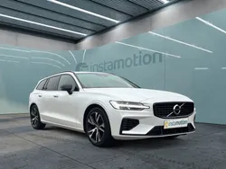 Weiß Gebraucht 2021 Volvo V60 R-Design Kombi | 33.800 € (Guter Preis)