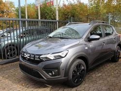 Grau Gebraucht 2024 Dacia Sandero Expression Kleinwagen | 16.900 € (Fairer Preis)