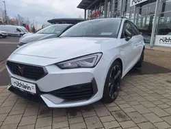 Weiß Gebraucht 2024 Cupra Leon Kombi | 31.790 € (Fairer Preis)