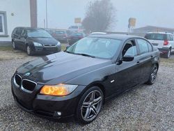 Schwarz Gebraucht 2010 BMW 320 Sport Line Limousine | 3.950 € (Guter Preis)