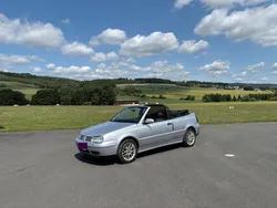 Silber Gebraucht 2001 VW Golf Cabriolet Classicline Cabrio | 3.850 € (Fairer Preis)