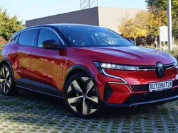 Rot Gebraucht 2022 Renault Mégane Limousine | 38.900 €