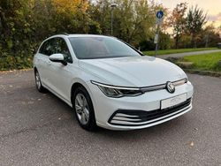 Weiß Gebraucht 2022 VW Golf VIII Kombi | 16.399 € (Superpreis)