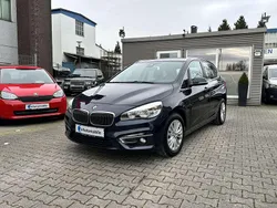 Imperialblau brillanteffekt me Gebraucht 2014 BMW 218 Luxury Line Van / Kleinbus | 9.980 € (Fairer Preis)