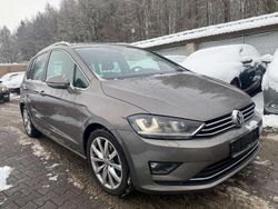 Grau Gebraucht 2015 VW Golf Sportsvan Highline Van / Kleinbus | 14.299 € (Guter Preis)