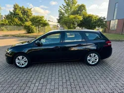Schwarz Gebraucht 2015 Peugeot 308 Active Kombi | 5.950 € (Fairer Preis)