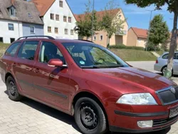 Rot Gebraucht 2005 Skoda Octavia Elegance Kombi | 2.000 € (Fairer Preis)