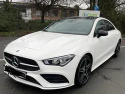 Weiß Gebraucht 2019 Mercedes CLA200 AMG line Limousine | 31.900 € (Teuer)