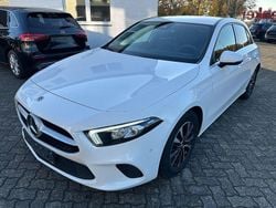 Weiß Gebraucht 2022 Mercedes A180 Style Limousine | 19.950 € (Guter Preis)