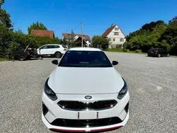 Weiß Gebraucht 2021 Kia Ceed GT Limousine | 22.399 € (Guter Preis)
