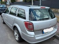 Silber Gebraucht 2004 Opel Astra Edition Kombi | 700 € (Guter Preis)