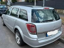 Silber Gebraucht 2004 Opel Astra Edition Kombi | 950 € (Guter Preis)