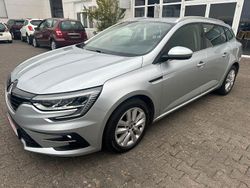 Silber Gebraucht 2021 Renault Mégane GrandTour Business Kombi | 13.450 € (Fairer Preis)