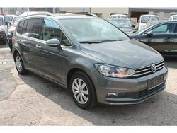 Grau metallic Gebraucht 2018 VW Touran Comfortline Van / Kleinbus | 12.450 € (Fairer Preis)