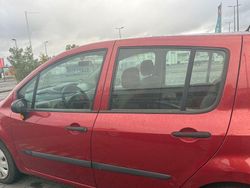 Rot Gebraucht 2005 Renault Grand Modus Van / Kleinbus | 3.300 €