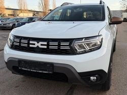 Weiß Gebraucht 2023 Dacia Duster Extreme SUV | 16.400 € (Guter Preis)