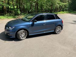 Blau Gebraucht 2017 Audi A1 Sportback S-Line Kleinwagen | 11.100 € (Fairer Preis)