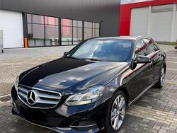 Schwarz Gebraucht 2014 Mercedes E200 Avantgarde Limousine | 17.550 € (Teuer)