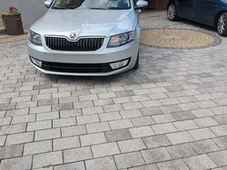Silber Gebraucht 2013 Skoda Octavia Ambition Kombi | 8.199 € (Etwas zu teuer)