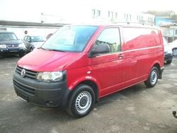 Rot Gebraucht 2015 VW T5 Van | 9.800 € (Guter Preis)