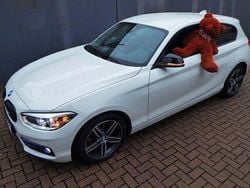 Weiß Gebraucht 2019 BMW 118 Sport Line Kleinwagen | 17.911 € (Guter Preis)