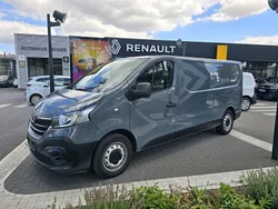 Städtisches grau Gebraucht 2021 Renault Trafic Komfort Van | 19.990 € (Guter Preis)
