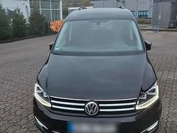 Schwarz Gebraucht 2018 VW Caddy Highline Van / Kleinbus | 26.900 €