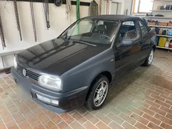 Schwarz Gebraucht 1995 VW Golf Cabriolet Cabrio | 1.890 €