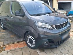 Grau Gebraucht 2021 Peugeot Expert Premium Van | 25.500 € (Etwas zu teuer)