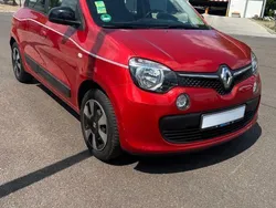 Rot Gebraucht 2017 Renault Twingo LIMITED Kleinwagen | 8.600 € (Guter Preis)