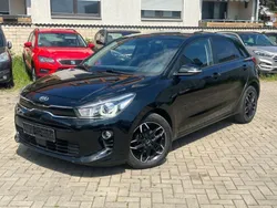 Schwarz Gebraucht 2017 Kia Rio DREAM-TEAM Edition Limousine | 8.499 € (Guter Preis)