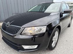 Schwarz Gebraucht 2015 Skoda Octavia Ambition Kombi | 6.790 € (Superpreis)