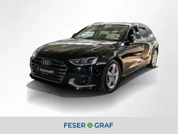 Brillantschwarz Gebraucht 2022 Audi A4 Advanced Kombi | 21.880 € (Guter Preis)